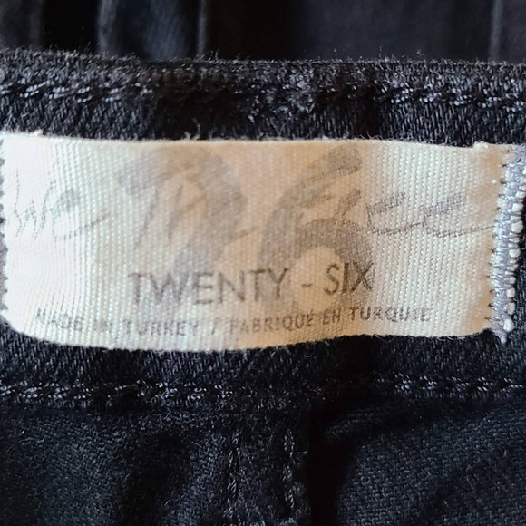 WE THE FREE Black Button Fly Busted Knee Distressed Jeans OB1153075 Women's 26 - Picture 11 of 16